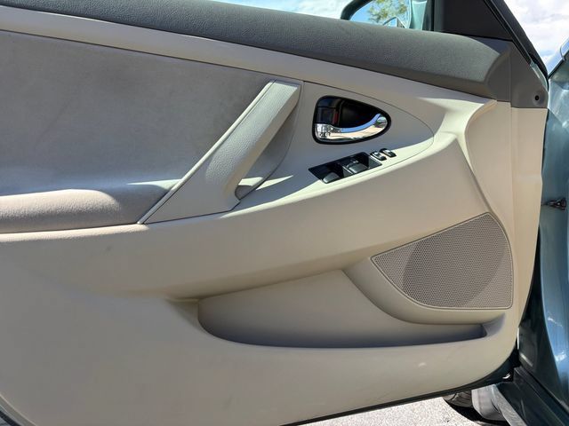 Used 2007 Toyota Camry LE FWD image 13