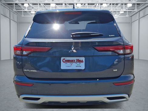Used 2024 Mitsubishi Outlander SE AWD/4WD image 8