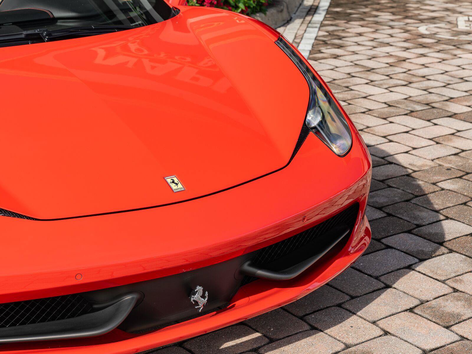Used 2014 Ferrari 458 Spider RWD image 14