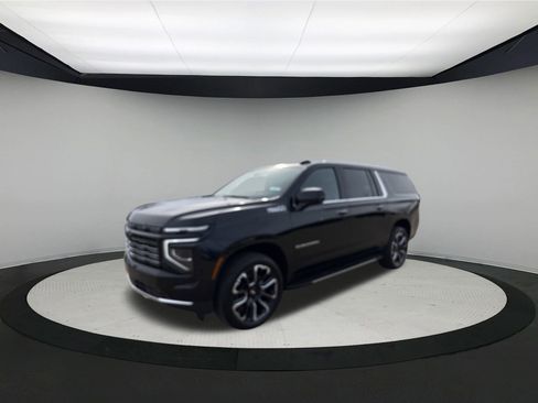New 2025 Chevrolet Suburban High Country w/ LPO, Illumination Package image 3