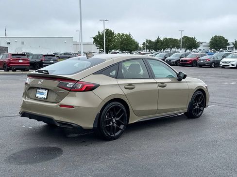 Used 2025 Honda Civic Sport image 5