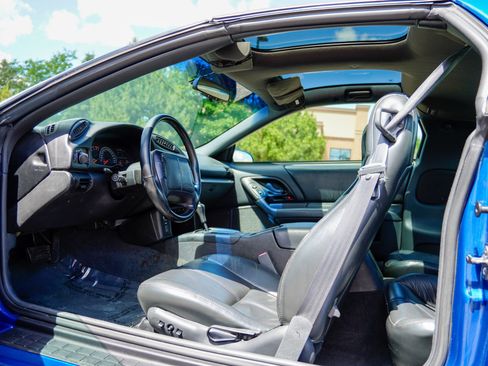 Used 1996 Chevrolet Camaro Z28 RWD image 12