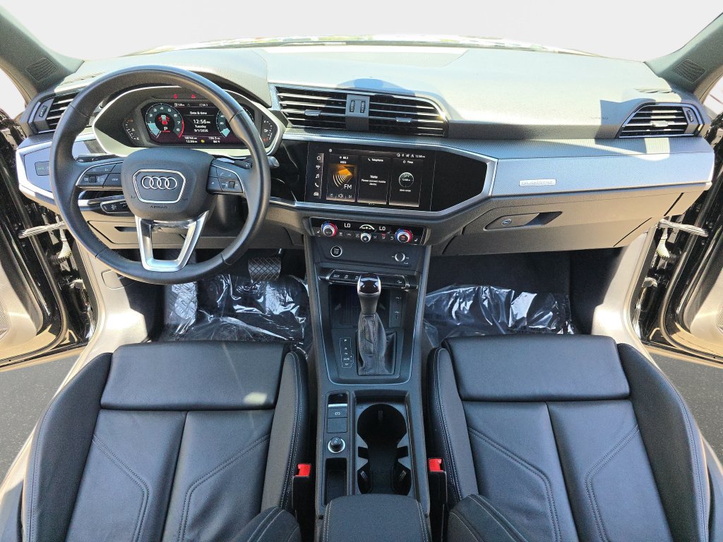 Used 2024 Audi Q3 2.0T Premium Plus w/ Premium Plus Package AWD/4WD image 10