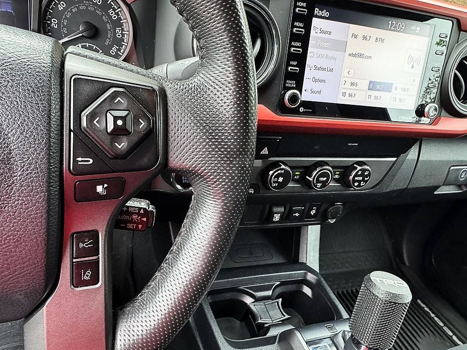 Certified 2020 Toyota Tacoma TRD Sport AWD/4WD image 14