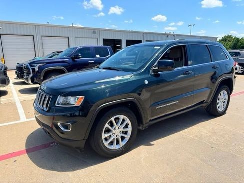 Used 2014 Jeep Grand Cherokee Laredo w/ 18" Wheel & 8.4" Radio Group AWD/4WD image 13