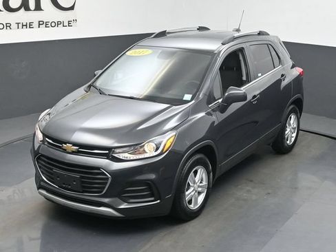 Used 2017 Chevrolet Trax LT FWD image 45