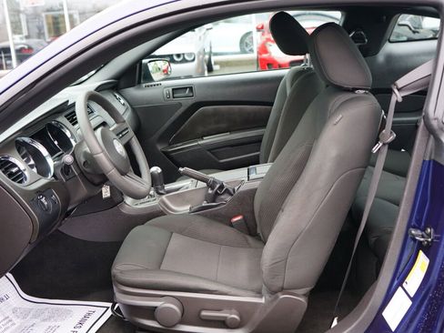 Used 2010 Ford Mustang Coupe image 14