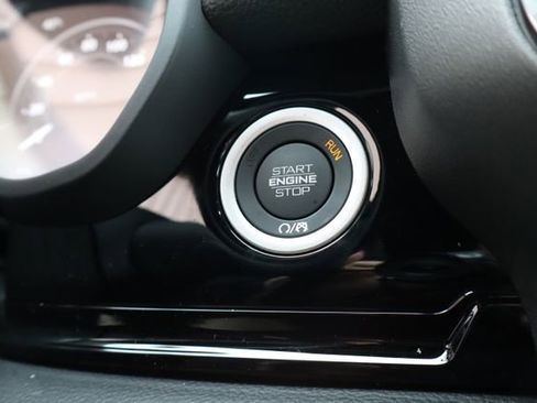 New 2026 RAM 1500 Laramie AWD/4WD image 23