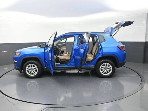 Used 2019 Jeep Compass Sport AWD/4WD image 34