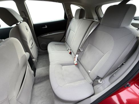 Used 2013 Nissan Rogue S image 16