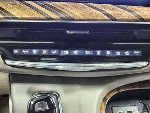 Used 2024 Cadillac Escalade ESV Sport Platinum w/ LPO, ONYX Package image 18