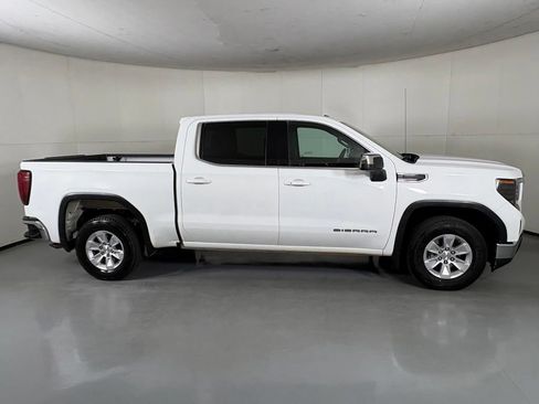 Used 2024 GMC Sierra 1500 SLE RWD image 9