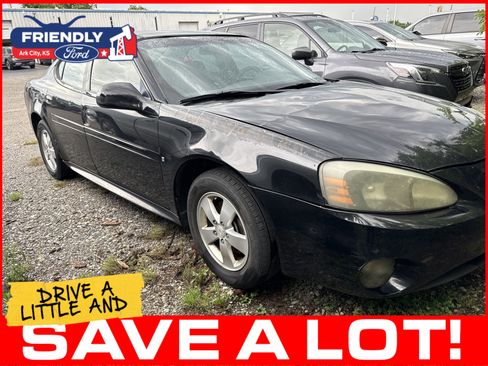 Used 2007 Pontiac Grand Prix FWD image 2