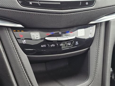 Used 2025 Cadillac XT5 Premium Luxury w/ Technology Package image 36