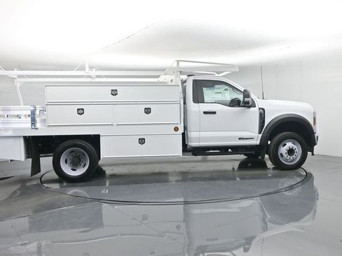 New 2025 Ford F550 2WD Regular Cab Super Duty image 29
