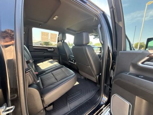 Used 2024 Chevrolet Silverado 2500 High Country w/ Technology Package AWD/4WD image 34