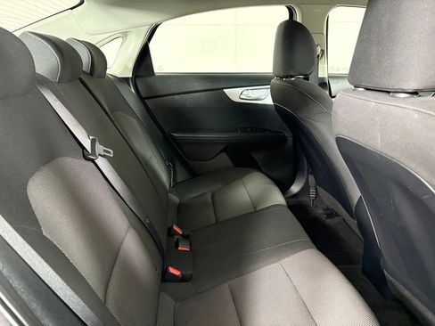 Used 2024 Kia Forte LXS FWD image 17
