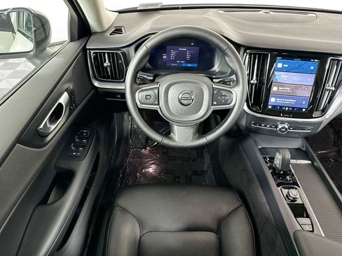 Used 2025 Volvo S60 B5 Core image 21