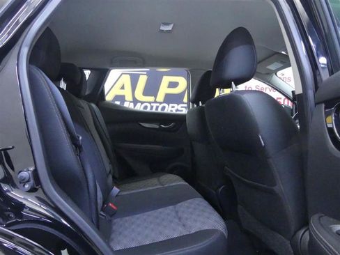 Used 2019 Nissan Rogue Sport SV w/ Technology Package image 22