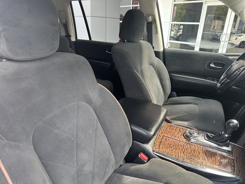 Used 2020 Nissan Armada SV w/ Driver Package RWD image 33