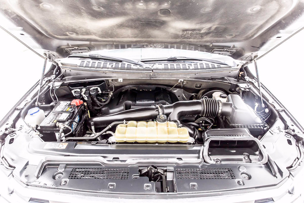 Used 2020 Ford Expedition XLT w/ Equipment Group 202A RWD image 39
