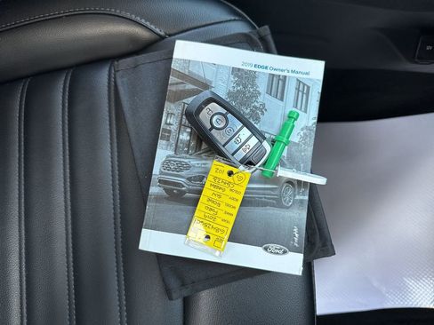 Used 2019 Ford Edge SEL w/ Equipment Group 201A image 53