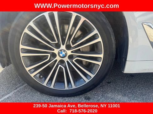 Used 2020 BMW 530i xDrive w/ Convenience Package AWD/4WD image 16
