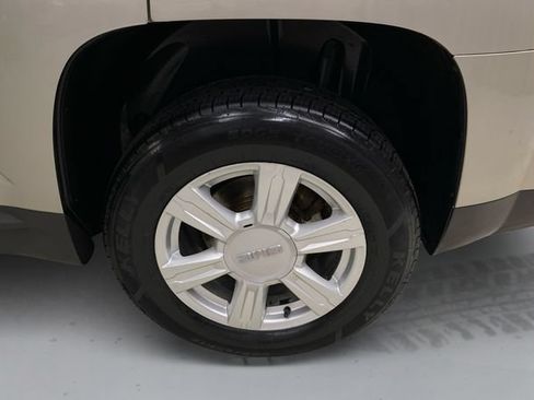 Used 2015 GMC Terrain SLE w/ Convenience Package AWD/4WD image 18