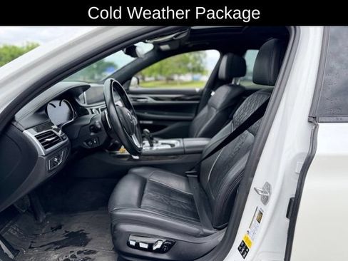 Used 2018 BMW 750i xDrive AWD/4WD image 8