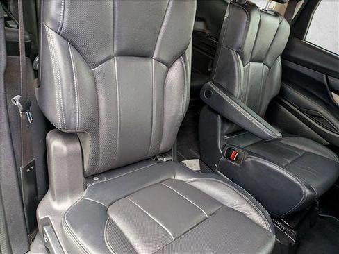 Used 2022 Subaru Ascent Limited w/ Technology Package AWD/4WD image 17