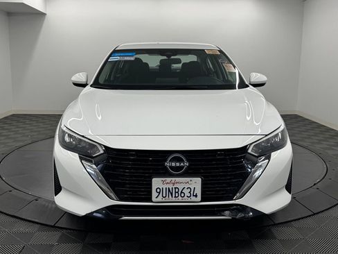Used 2025 Nissan Sentra SV w/ Trunk Package FWD image 4