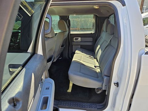 Used 2011 Ford F150 XLT w/ XLT Chrome Pkg image 7