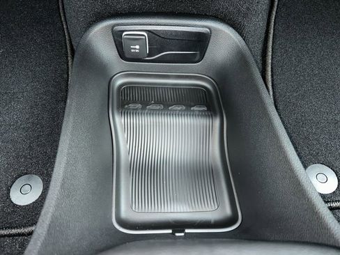 New 2026 Chrysler Pacifica Select image 38