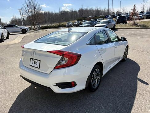 Used 2017 Honda Civic EX image 7