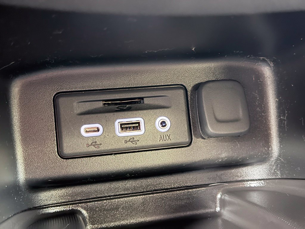 Used 2021 Chevrolet Equinox Premier FWD image 53