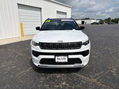 Used 2024 Jeep Compass Limited w/ High Altitude Package AWD/4WD image 8