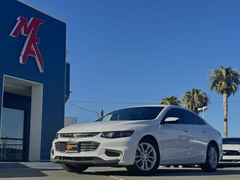 Used 2018 Chevrolet Malibu LT image 1