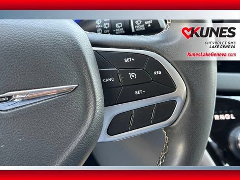 Used 2023 Chrysler Voyager LX FWD image 35