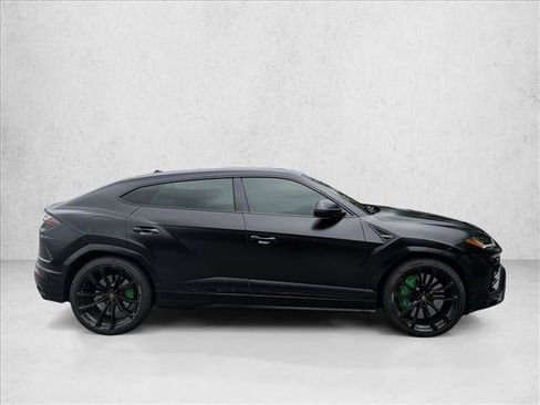Used 2022 Lamborghini Urus AWD/4WD image 4