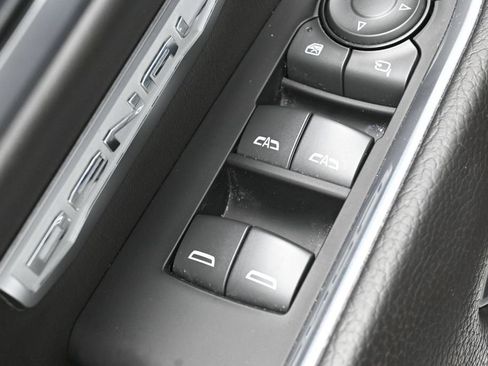 Used 2022 GMC Sierra 1500 Denali AWD/4WD image 13