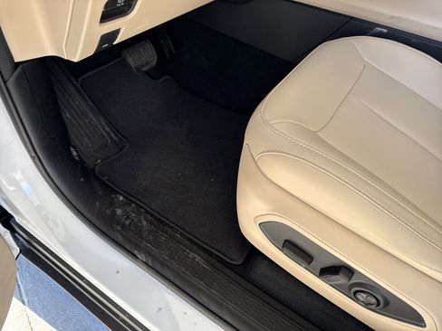 New 2026 Jeep Grand Cherokee Limited w/ Limited Altitude Package image 15