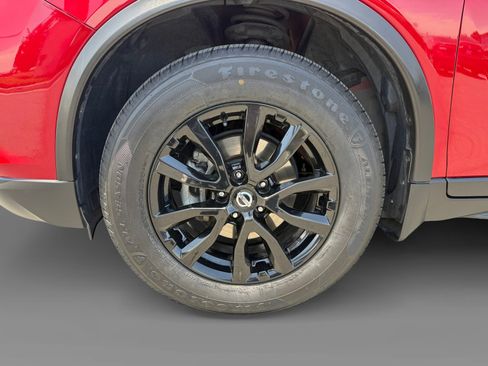 Used 2017 Nissan Rogue SV w/ Midnight Edition AWD/4WD image 9
