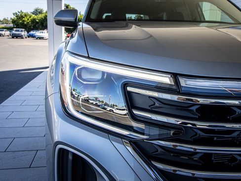 New 2026 Volkswagen Atlas SE image 5