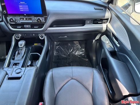 Certified 2024 Toyota Grand Highlander AWD Hybrid image 18