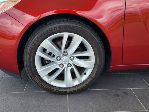 Used 2015 Buick Regal FWD image 9