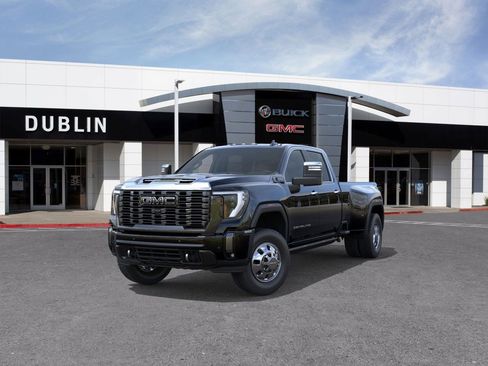 New 2026 GMC Sierra 3500 Denali Ultimate image 9