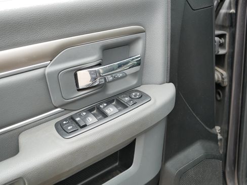 Used 2015 RAM 1500 Lone Star AWD/4WD image 15