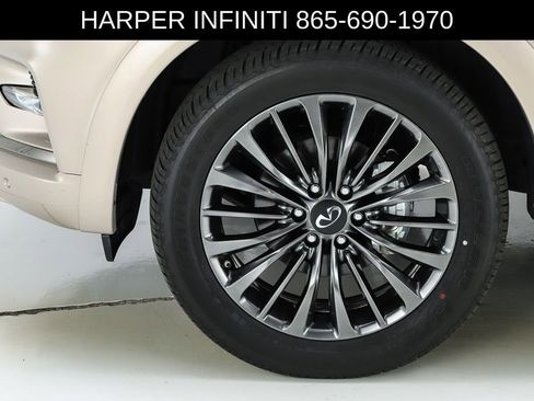 Used 2024 INFINITI QX80 Premium Select w/ Cargo Package image 47