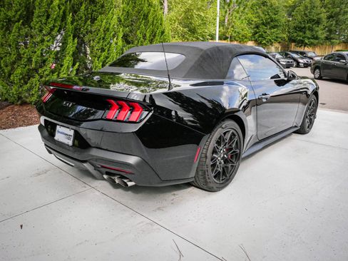 Used 2026 Ford Mustang GT Premium w/ GT Performance Package RWD image 10
