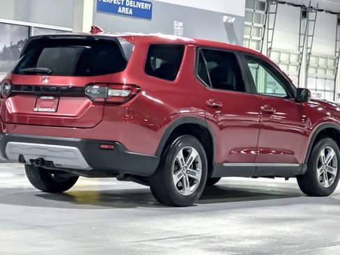Certified 2023 Honda Pilot EX-L image 8